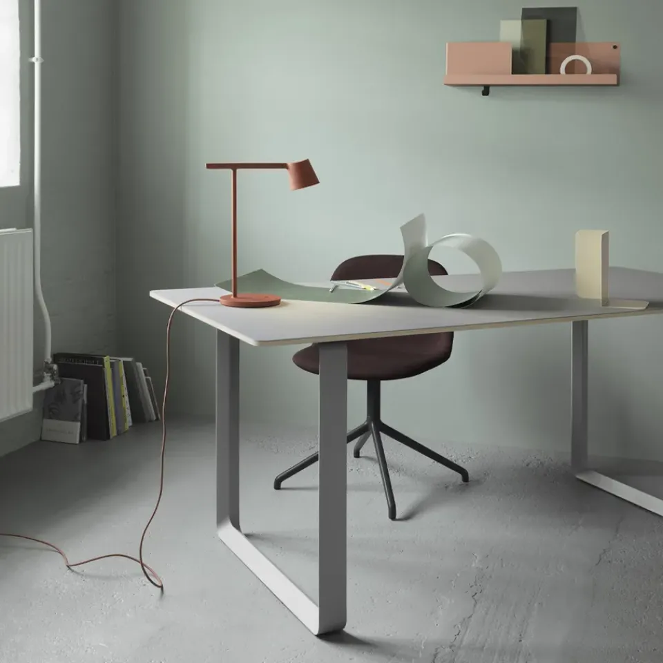 Muuto Dining Tables*70/70 dining table 170x85 cm, linoleum-Plywood-White Black