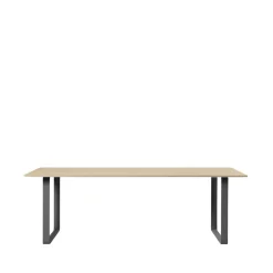 Muuto Dining Tables*70/70 dining table 255x108 cm, Oak veener-Plywood-Black Beige
