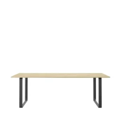 Muuto Dining Tables*70/70 dining table 225x90 cm, Solid oak-Black Beige
