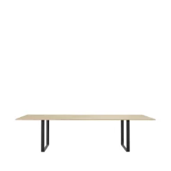 Muuto Dining Tables*70/70 dining table 295x108 cm, Sollid oak-Black Beige