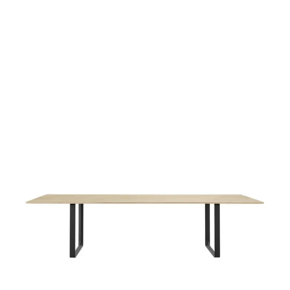 Muuto Dining Tables*70/70 dining table 295x108 cm, Sollid oak-Black Beige