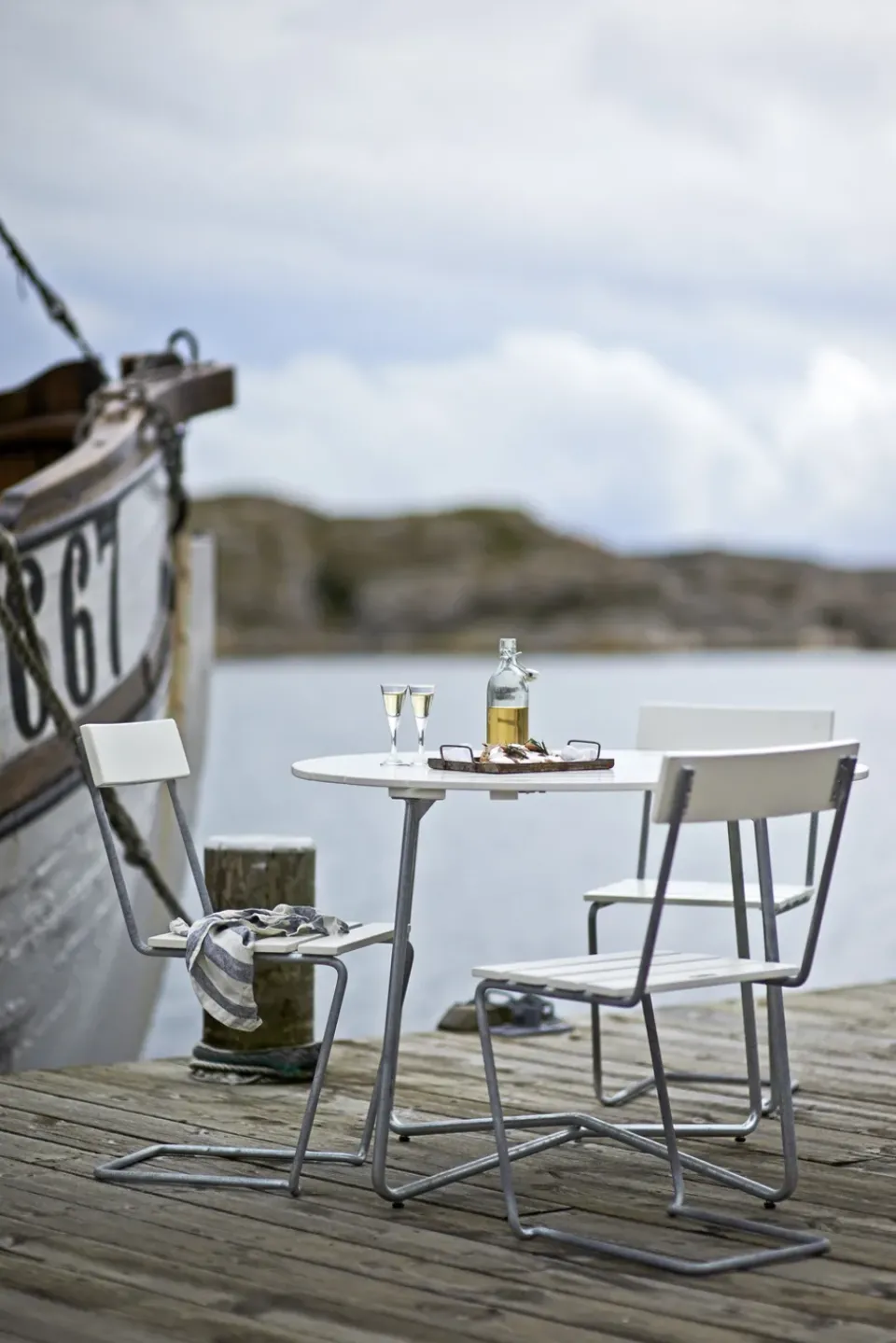Grythyttan Stålmöbler Table For Outdoor Use*9A dining table, lacquered oak Ø100 cm White