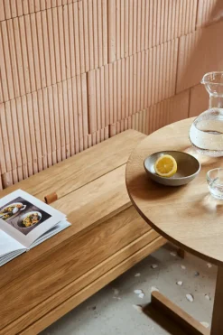 Form & Refine Benches*A Line storage bench 111 cm, Oak Brown