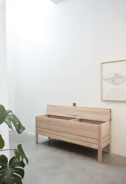 Form & Refine Benches*A Line storage bench 111 cm, White oak Beige