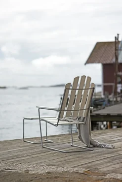Grythyttan Stålmöbler Seating*A3 sun chair, lacquer oak-hot-dip galvanized White