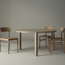 Mavis Dining Tables*Amor dining table round, oak white-pigmented hardwax oil Beige