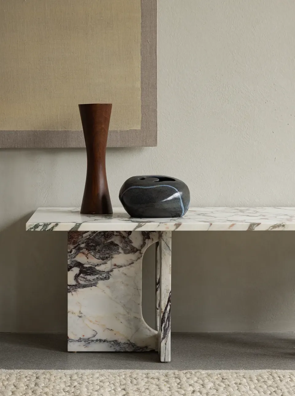 Audo Copenhagen Coffee Tables*Androgyne lounge table, Calacatta viola WhiteGrey