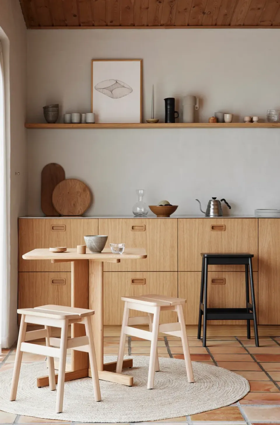 Form & Refine Stools*Angle Standard stool 45 cm, Beech Beige