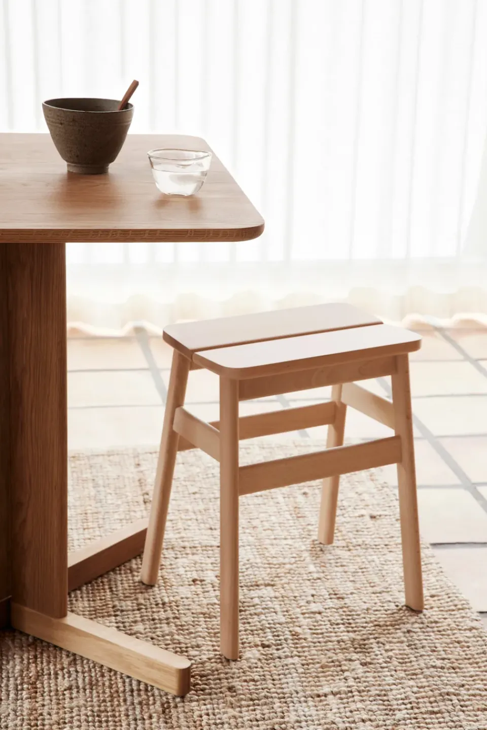 Form & Refine Stools*Angle Standard stool 45 cm, Beech Beige