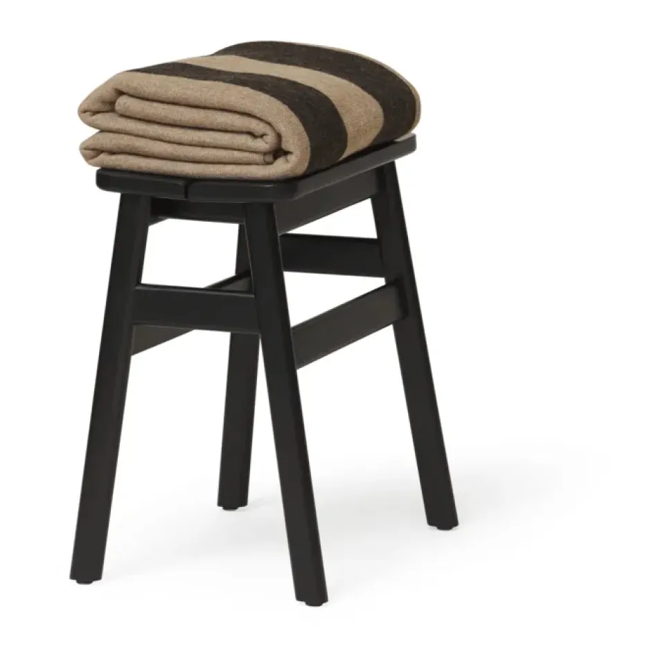 Form & Refine Stools*Angle Standard stool 45 cm, Black