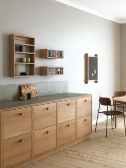 Andersen Furniture Shelves & Shelving Systems*A-Podium wall shelf 70x10x52 cm, Oak Brown