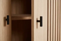 Woud Display & Glass Cabinets*Array cabinet. 80 cm, White pigmented oak BeigeBlack