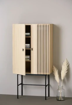 Woud Display & Glass Cabinets*Array cabinet. 80 cm, White pigmented oak BeigeBlack