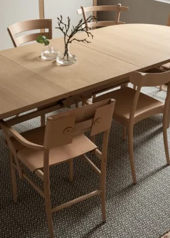 Gärsnäs Dining Tables*Ateljé Table, Oak-natural-knob in oak Beige