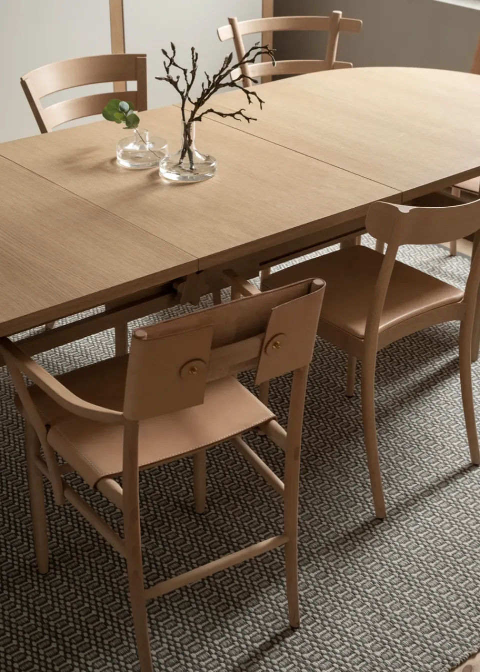 Gärsnäs Dining Tables*Ateljé Table, Oak-natural-knob in oak Beige