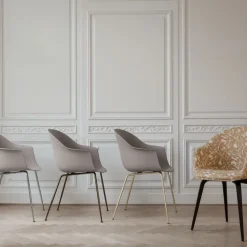 GUBI Chairs*Bat Chair, Alabaster , black steel legs White