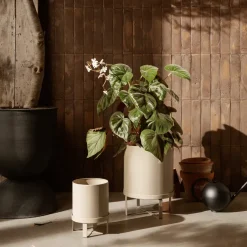 Ferm Living Garden Details & Accessories*Bau flower pot small Ø18 cm, cashmere Beige