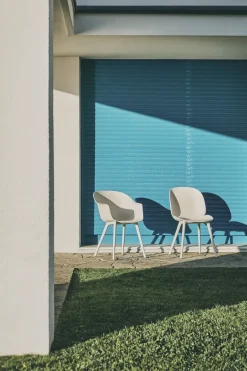 GUBI Seating|Balcony Furniture*Beetle Dining Outdoor chair, Alabaster White