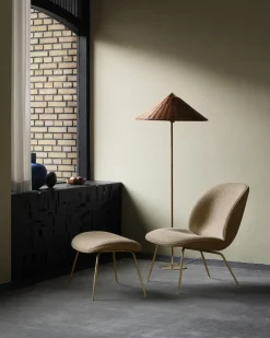 GUBI Armchairs & Footstools*Beetle Ottoman - upholstered foot stool, conic base, Around bouclé 004-brass Beige
