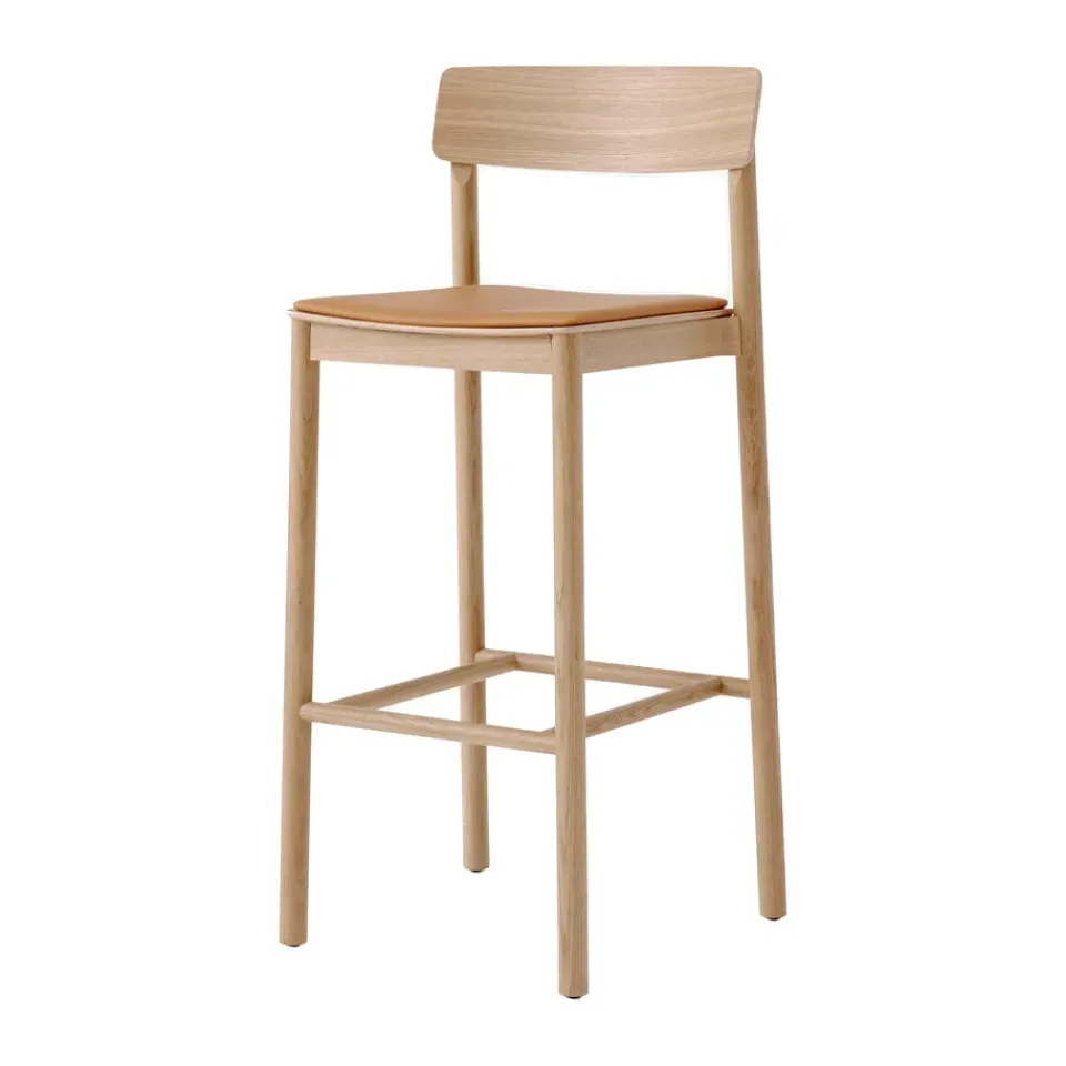 &Tradition Bar Stools*Betty TK17 Bar Chair 75 cm, Noble leather cognac-laquered solid oak BeigeBrown