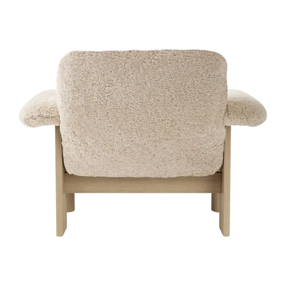 Audo Copenhagen Armchairs & Footstools|Chairs*Brasilia armchair low back, Natural oak-Nature sheepskin curly Beige