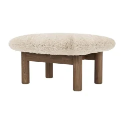Audo Copenhagen Armchairs & Footstools*Brasilia footstool, Walnut-Nature sheepskin curly Beige