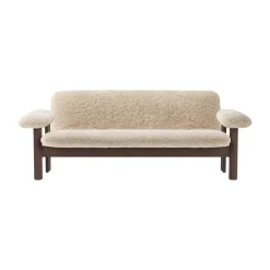 Audo Copenhagen Sofas*Brasilia sofa 2-seats, Dark oak-Nature sheepskin curly Beige