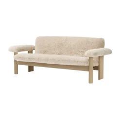 Audo Copenhagen Sofas*Brasilia sofa 2-seats, Natural oak-Nature sheepskin curly Beige