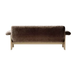 Audo Copenhagen Sofas*Brasilia sofa 2-seats, Natural oak-Sahara sheepskin curly Brown