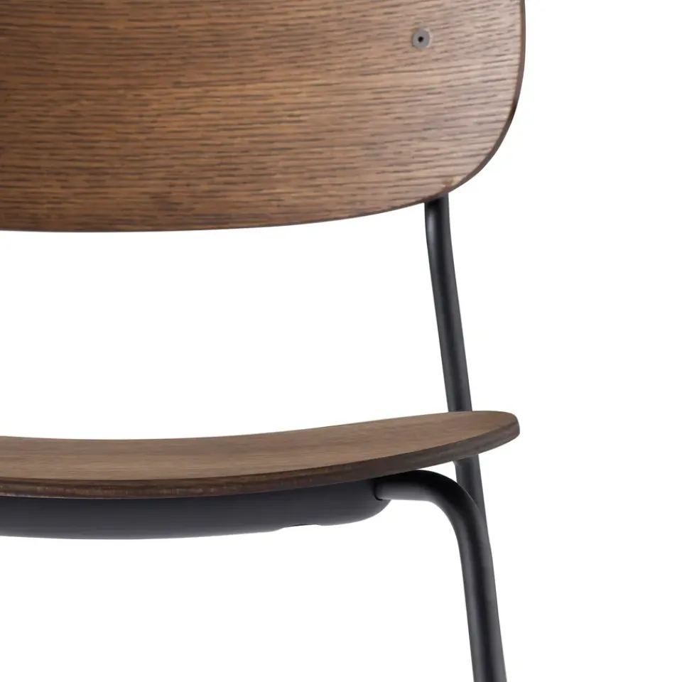 Audo Copenhagen Chairs*Co dining chair black legs, Dark stained oak Brown