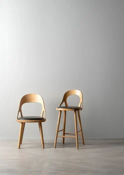 Hans K Bar Stools*Colibri bar stool 63 cm, Oiled oak-black pad Brown
