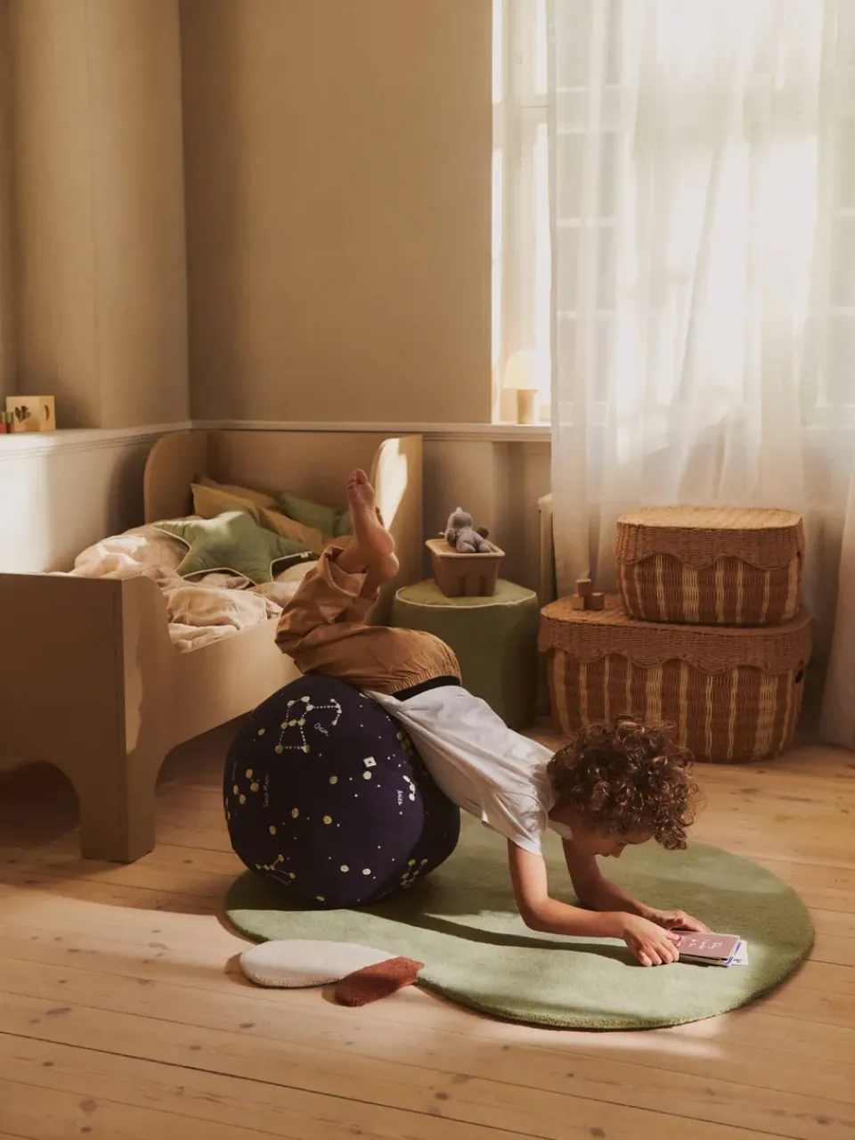 Ferm Living Sitting Poufs*Constellation pouf, Dark , Ø50 cm Blue