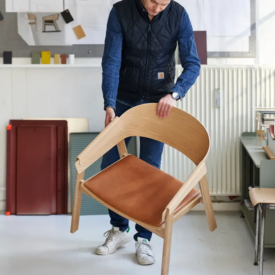 Muuto Armchairs & Footstools*Cover lounge chair leather, Refine leather cognac-oak Brown