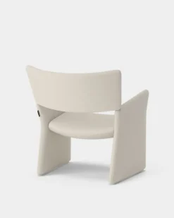 Massproductions Armchairs & Footstools*Crown Easy Chair, Geneva shingle - 2854/120 Beige