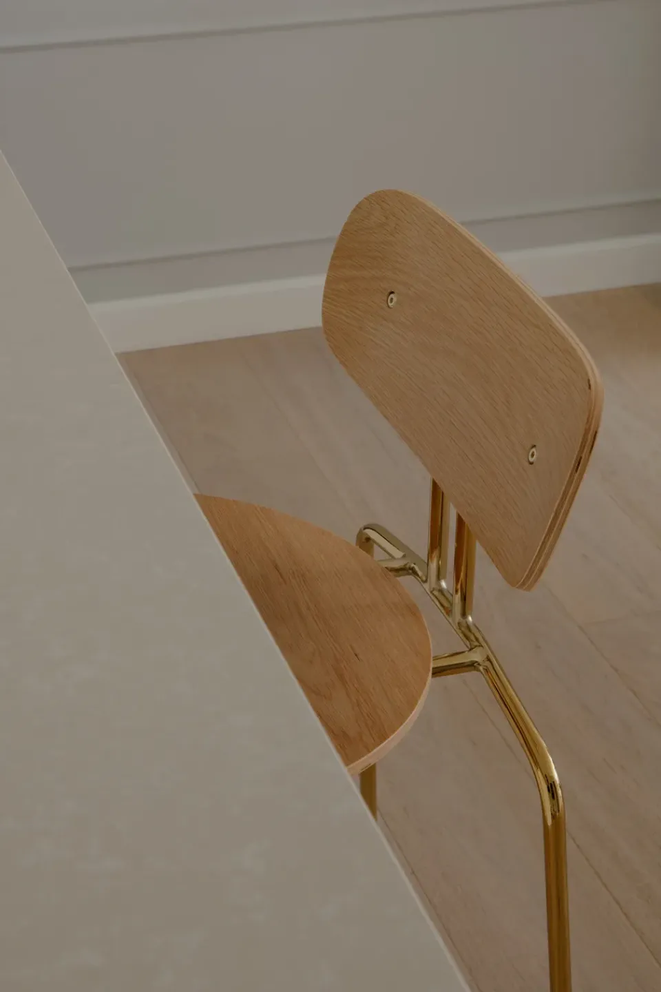 Umage Bar Stools*Curious bar stool 75 cm, Oak-brass Gold-coloured