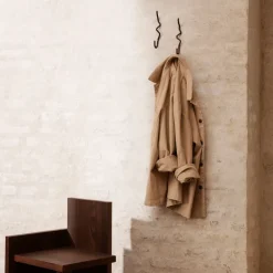 Ferm Living Clothes Hooks & Hangers*Curvature hook single, brass Black