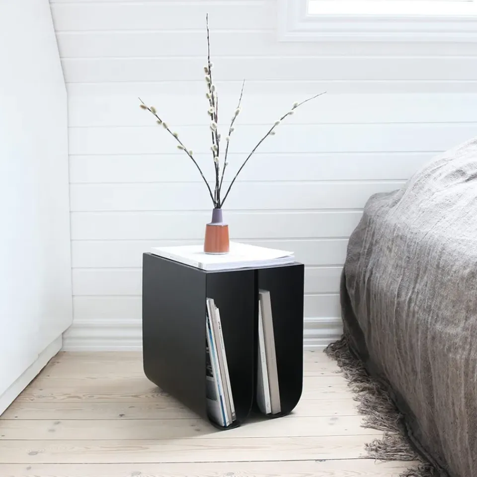 Kristina Dam Studio Side Tables*Curved side table, Black