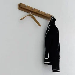 Fritz Hansen Clothes Racks, Coat Stands & Hangers*Cutter coat rack, Oak, 5 knobs Beige