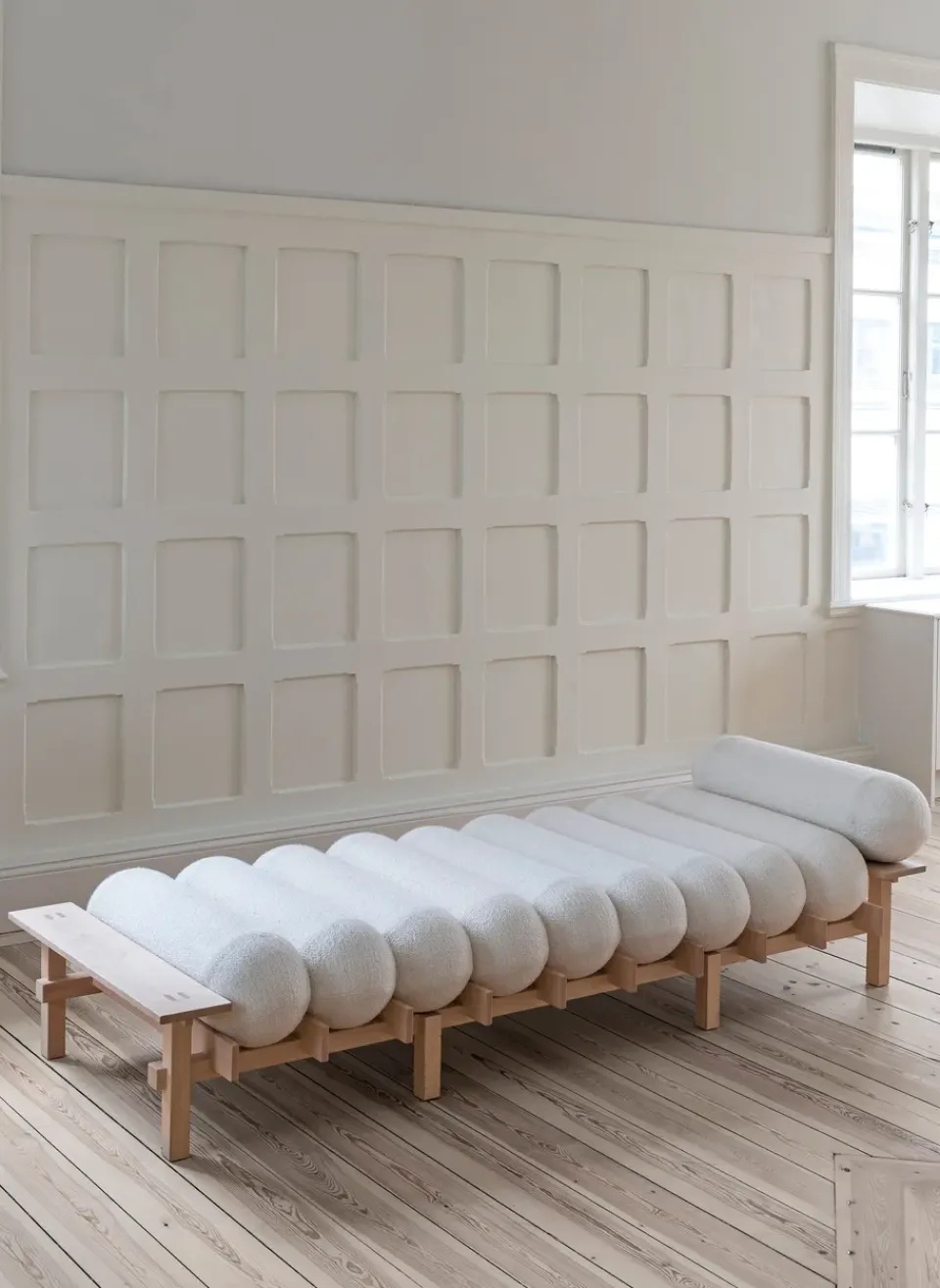 Gärsnäs Day Beds & Chaises|Sofas*Dag daybed, Beech-Barnum bouclé 01 Off White