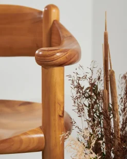 GUBI Chairs*Daumiller chair with arms, Golden pine Brown