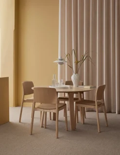 Swedese Dining Tables*Divido table Ø120 cm, Ash laquered Beige