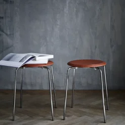Fritz Hansen Stools*Dot stool leather, Walnut Brown