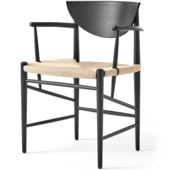 &Tradition Chairs*Drawn chair HM4 with armrest, oak Black