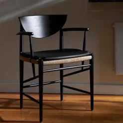 &Tradition Seat Cushions & Pads*Drawn HM4 seat pad, Leather Black