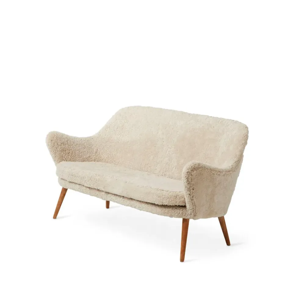 Warm Nordic Sofas*Dwell sofa, 2-seat sheepskin moonlight. leg in smoked oak White