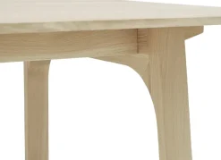 Muuto Dining Tables*Earnest Extendable dining table 205x100 cm, Oiled oak Beige