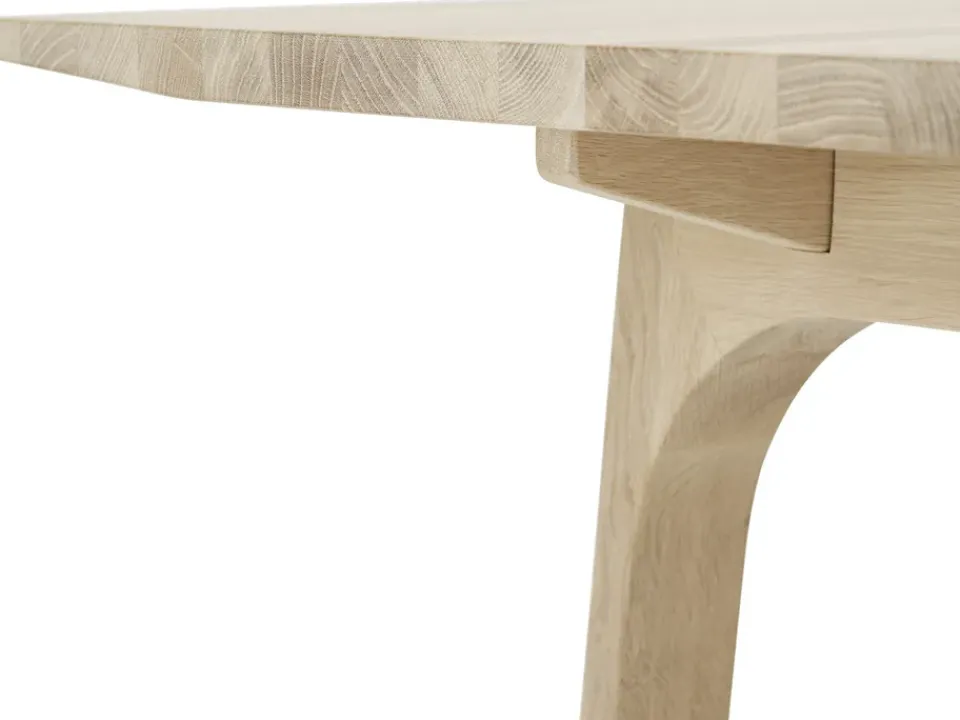 Muuto Dining Tables*Earnest Extendable dining table 205x100 cm, Oiled oak Beige