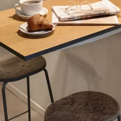 Mater Bar Stools*Earth bar stool, Coffee. h.69. black steel stand Brown