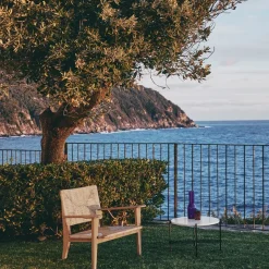 GUBI Outdoor Lounge Furniture*F-chair Outdoor lounge chair, Teak Brown