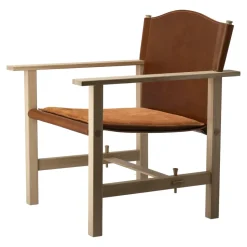 Gärsnäs Armchairs & Footstools*Ferdinand armchair, Oak-untreated-Tärnsjö leather cognac Beige